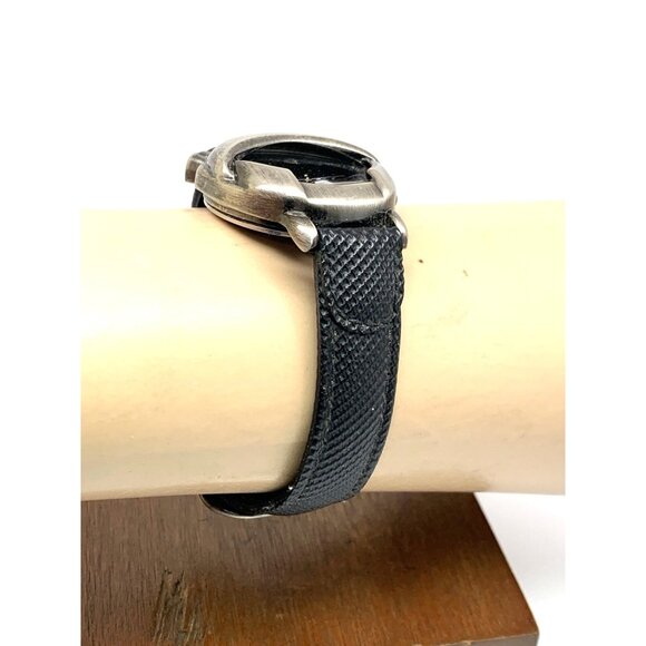 Armitron Women's Watch Marvin The Martian Vintage Quartz Leather Strap 30mm - Picture 11 of 13